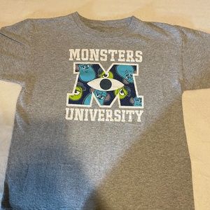 DISNEY PIXAR MONSTER UNIVERSITY Graphic t-shirt . Childs large.
